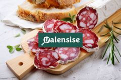 Salame Corallina, alimento tipico Italiano. In occasione della Pasqua, è tradizione mangiare la Corallina Pasquale.