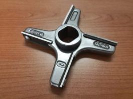 COLTELLO INOX PER TRITACARNE MOD. H82/22 SISTEMA UNGER A LAME FISSE